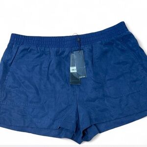 Women’s BCBGMAXAZRIA MEHDI DARK NAVY SHORTS NWT Size L